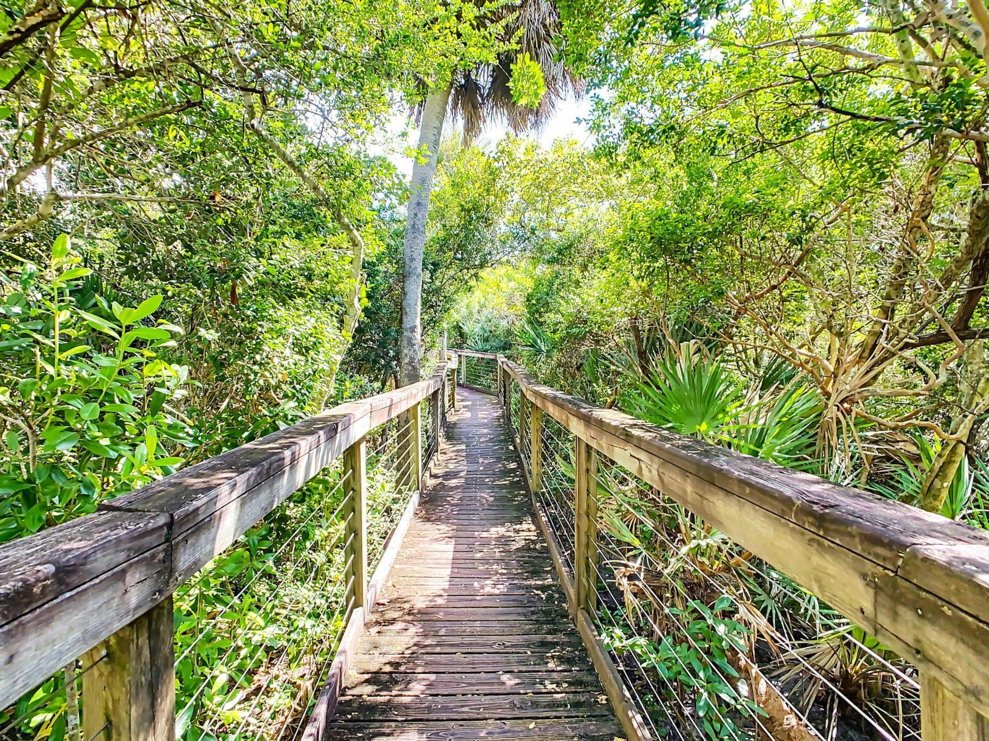 Come Drift Away In This Gorgeous Coastal Themed 2 Bed With Den And 2 Baths Condo. Ow20-303 New Smyrna Beach Exterior photo